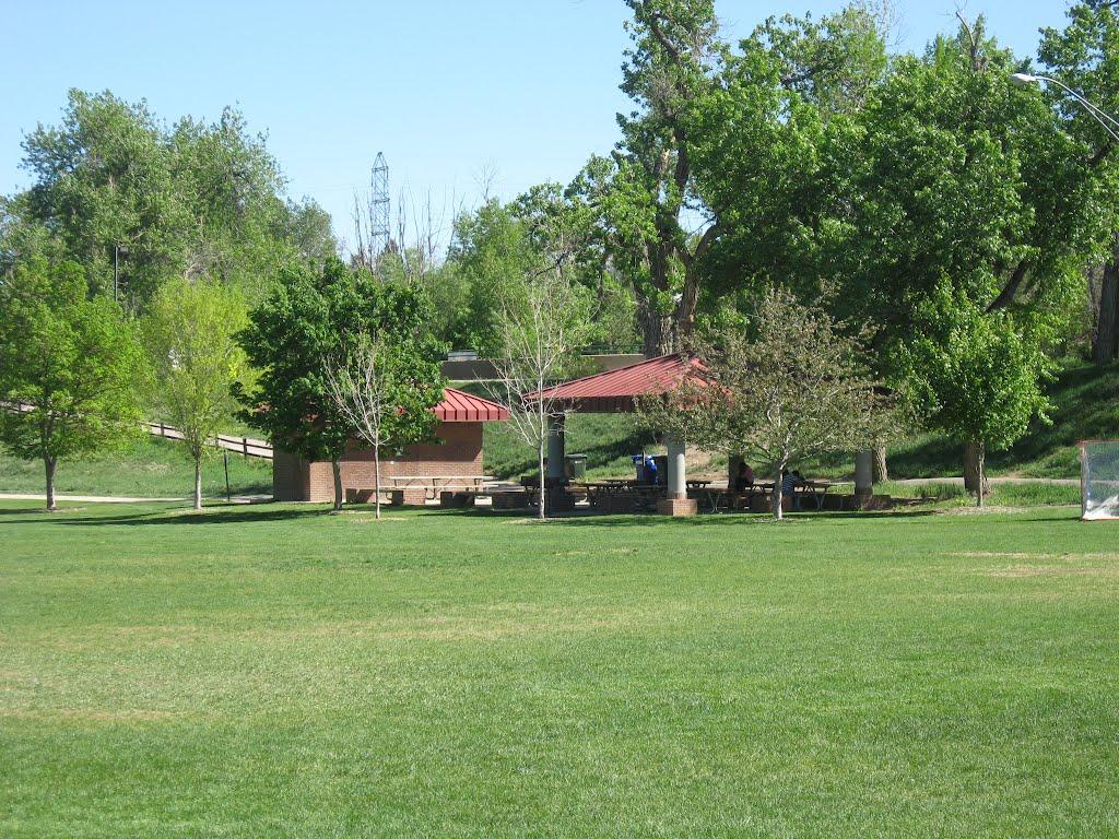 DeKoevend Park on a nice sunny day with lots of greens and grass
