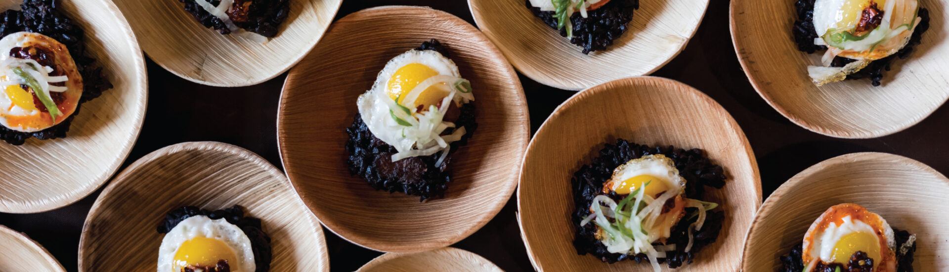 Rice and Egg Small Plate in tiny round bamboo plates
